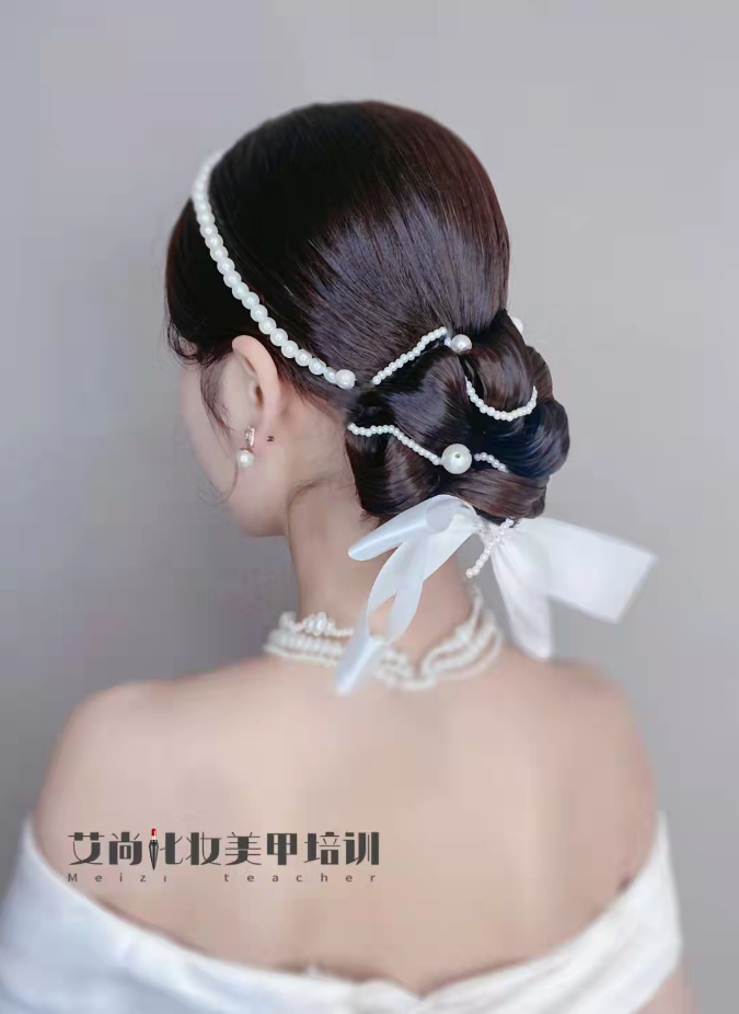 如何选择正确的化妆培训学校